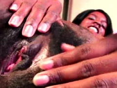 Horny ebony bitch toys hairy pussy – HairyHotHoneys